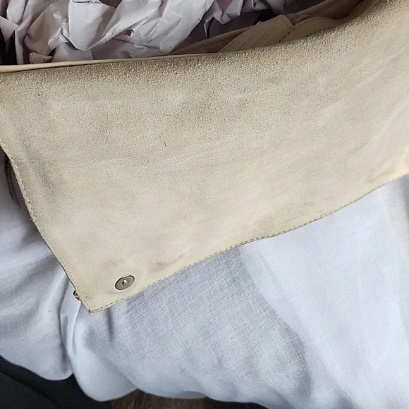 Robert Pietri Excellent Condition Elegant Tan Leather HOBO Shoulder Bag, $125 - Picture 10 of 14